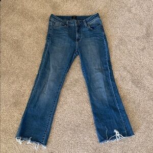 Just Black Women's Cropped Blue Jeans